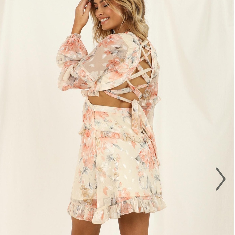 Showpo WAIT ON THE DANCE FLOOR DRESS IN PEACH FLORAL size 16